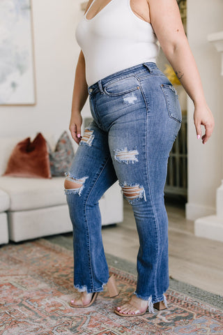 JUDY BLUE O'Hara Destroyed Straight Jeans