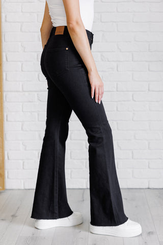 JUDY BLUE Etta High Rise Control Top Flare Jeans in Black