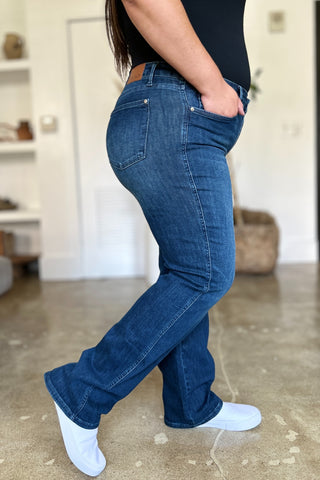 Judy Blue Tummy Control Straight Jeans