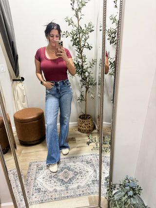 Ribbed Scoop Neck Compressive Short Sleeve 3 Colors ONE SIZE