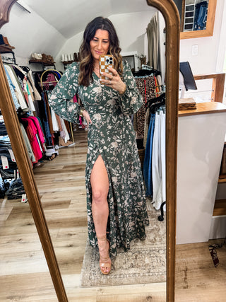 She’s The One Floral Dress 2 Colors