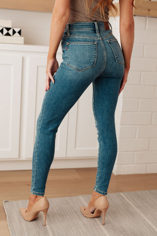 JUDY BLUE Bryant High Rise Thermal Skinny Jean