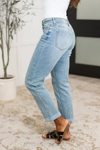 Judy Blue Cheyenne V-Front Cool Denim Boyfriend Jeans