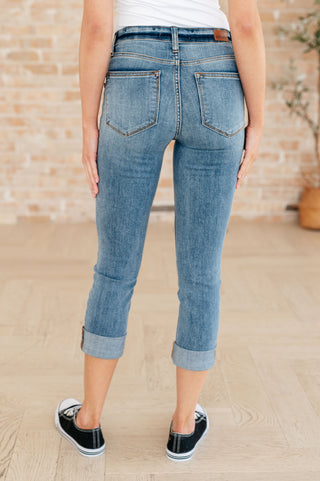 JUDY BLUE Laura Mid Rise Cuffed Skinny Capri Jeans