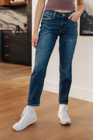 JUDY BLUE London Midrise Cuffed Boyfriend Jeans