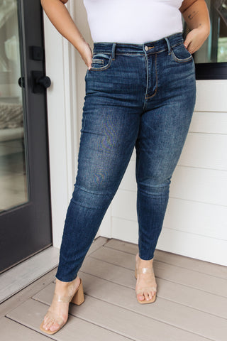 JUDY BLUE Lydia Mid Rise Vintage Raw Hem Skinny Jeans