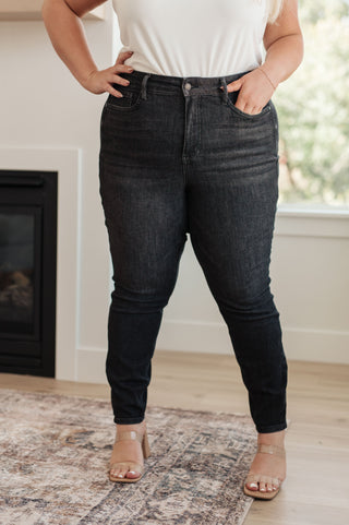 JUDY BLUE Octavia High Rise Control Top Skinny Jeans in Washed Black