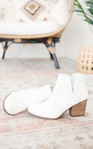 Tarim Bootie in White