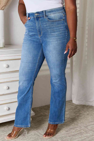 JUDY BLUE Straight Leg Jeans with Pockets