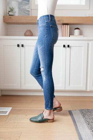 JUDY BLUE Get Together Mid-Rise Skinny Jegging