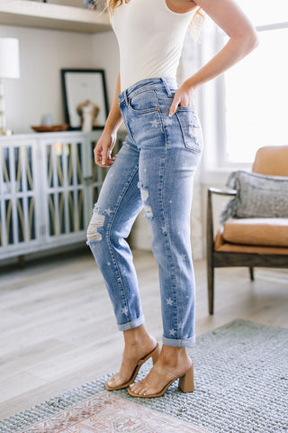 JUDY BLUE Juliet Star Crossed Boyfriend Jeans