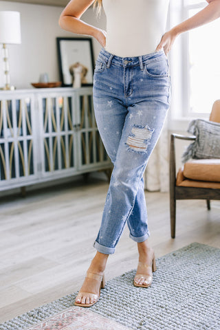 JUDY BLUE Juliet Star Crossed Boyfriend Jeans